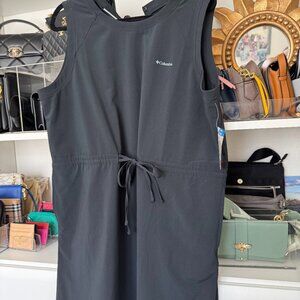 Columbia Women's Elegant Black Midi Dress